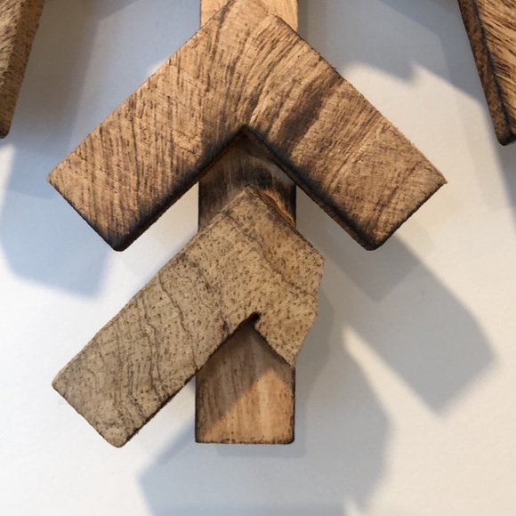 🎄Handmade wooden snowflake wall, decor, stained arrow and star  pattern EUC - Picture 6 of 6